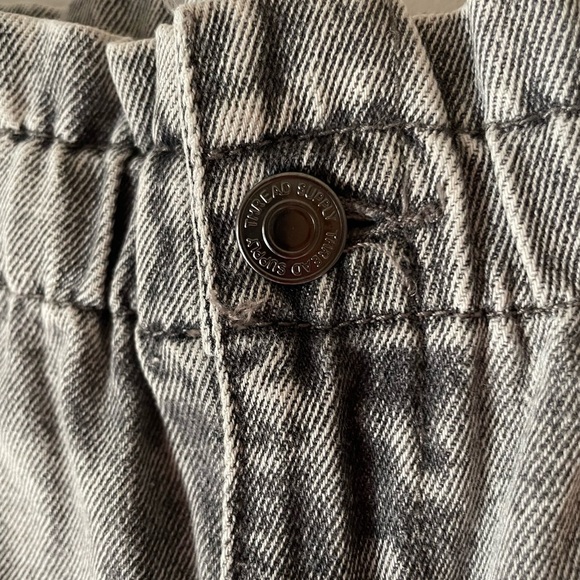 Thread & Supply Black Gray Washed Denim Shorts Size XL - Picture 3 of 4